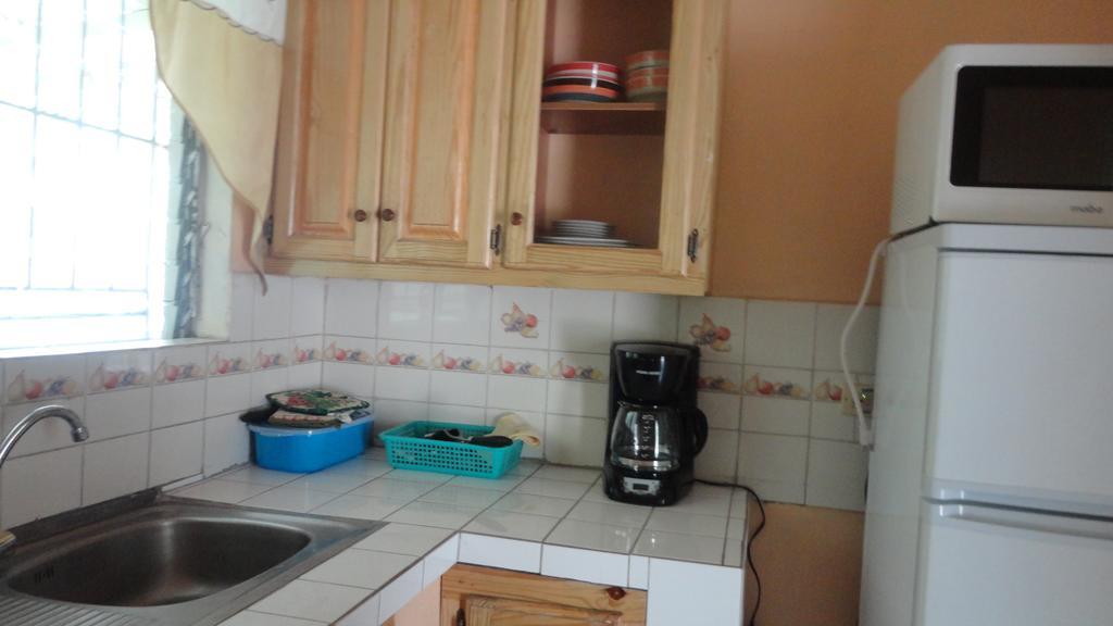 Отель Yard Style Кингстон Номер фото
